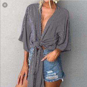 Front Tie Crop Top NEW WIHOUT TAGS!